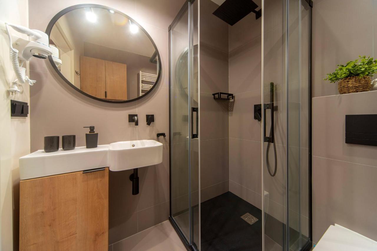 Apartment Trevilles - Stone Hill Z Basenem I *